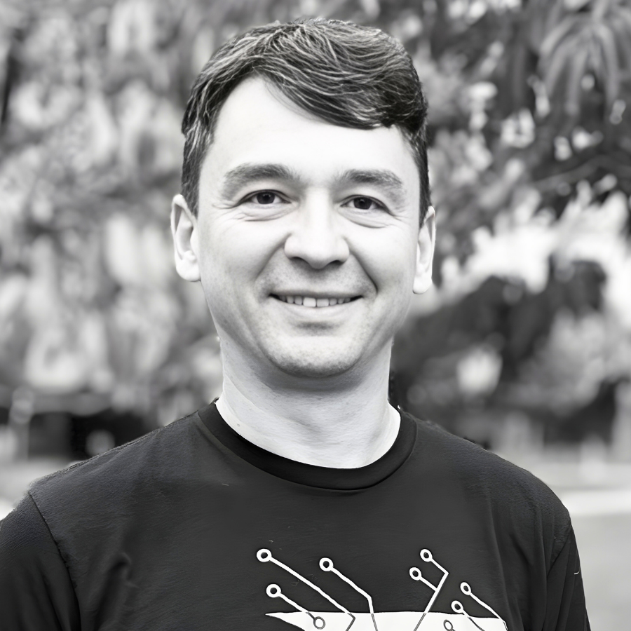 Roman Shaposhnik profile image